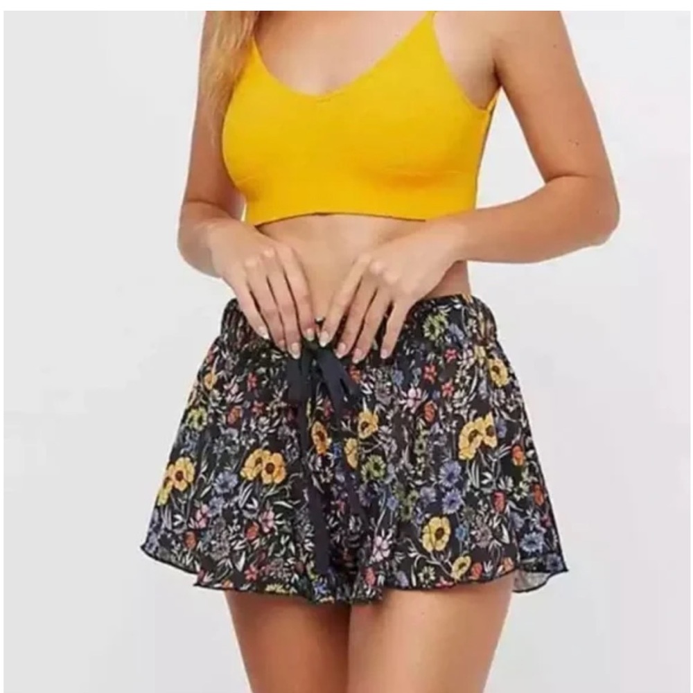 Intimately Free People Floral A Go Go Swing Lounge Shorts Black Floral